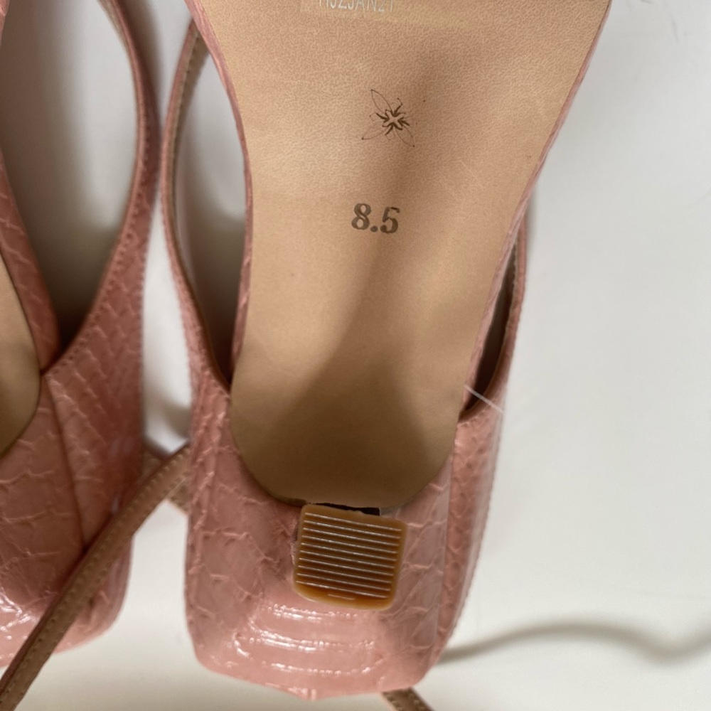 BCBG MIDONY CZ ROS SNK HEEL SANDALS - U.S SIZE 8.5 - Picture 13 of 14